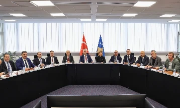 Bakan Bolat Kosova'da