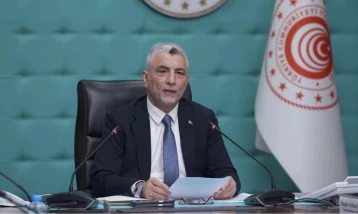 Bakan Bolat verileri değerlendirdi: Temmuzda cari fazla bekleniyor