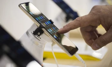 Küresel akıllı telefon pazarında yüzde 13 daralma öngörülüyor