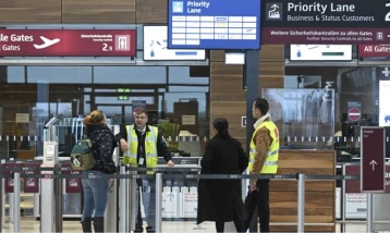 Berlin'e gidecekler dikkat! 445 uçuş iptal oldu