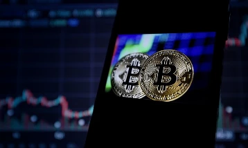 Bitcoin'de düşüş sürüyor: Sert satışlarla 73 bin dolara kadar geriledi