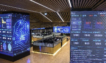 Borsa İstanbul gün ortasında pozitif seyrini korudu