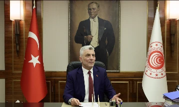 Bu ülkenin geleceği doğru soruyu soran gençlerin omuzlarındadır