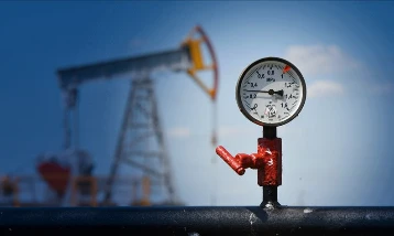 Enerji piyasası yönünü arıyor: Brent petrol yeniden 100 doların üzerine çık