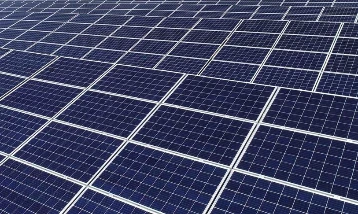 Enerjide simbiyoz: Hem güneş hem yağmurdan elektrik üretilecek