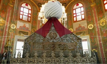 Fatih Sultan Mehmed vefatının 545. yılında kabri başında anılacak