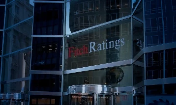 Fitch petrol fiyat tahminlerini güncelledi