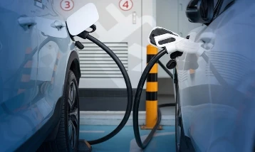 Akaryakıt krizi şirketleri elektrikli araçlara yöneltiyor