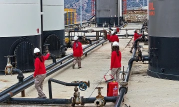 Türkiye'nin enerjisine güç katan kadınlar 8 Mart'ta da görev başında