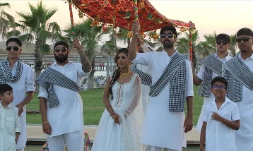 Hindistan Başbakanından tasarruf çağrısı: Yurt dışında düğün yapmayın