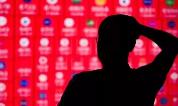 İran gerilimi Asya piyasalarını sarstı: Havayolu hisseleri sert geriledi