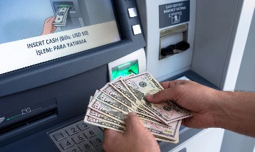 Sahte para operasyonu: ATM'lere sahte dolar yüklemişler