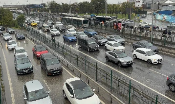 Karayolları Genel Müdürlüğü trafiğe çıkacakları uyardı