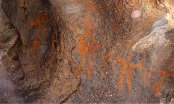 Neolitik Çağ’a ait insan figürlü kaya resimleri keşfedildi