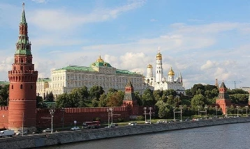 Kremlin’den petrol mesajı: Rusya arzı koruyor, yeni adım yok