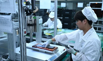 Lenovo'dan dünyada bir ilk: 1.000 Wh/L silikon anotlu batarya