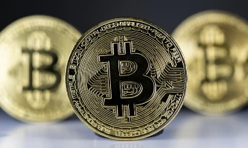 MicroStrategy hisse satarak Bitcoin aldı