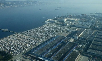 Otomotiv ihracatı martta 3,3 milyar dolar: Düşüşe rağmen liderlik sürüyor