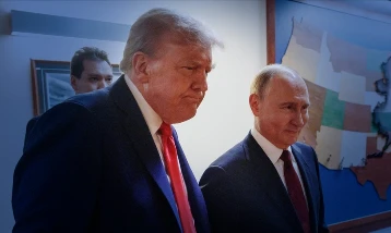 Putin ve Trump görüştü! Gündem iki bölgede ateşkes