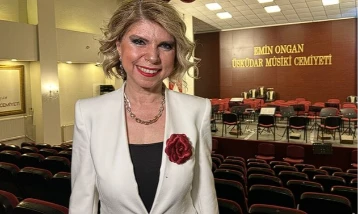 Sanatçı Sezen Cin Özdemir, Türk sanat müziğini yapay zekayla buluşturuyor