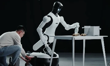 Sanayide ‘İnsansı’ mesai başlıyor: Agibot G2 sahaya indi