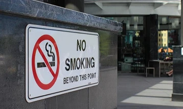 Sigara yasağı genişliyor: Parklar ve plajlar dumansız alan oluyor