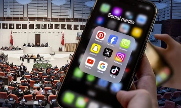 15 yaş altına sosyal medya yasağı yasalaştı! Meclis'te kabul edildi