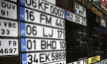 Araç plakalarında yeni düzenleme: Standart dışı plakalar ücretsiz değişecek