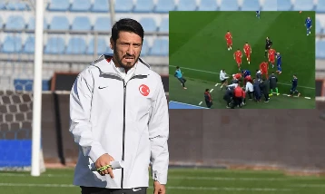 Türkiye Milli Takımının hocası Egemen Korkmaz maç sırasında fenalaştı!