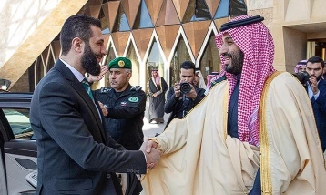 Suriye-Suudi Arabistan arasında 2 milyar dolarlık anlaşma