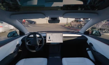 Tesla’dan 8 milyar millik otonom sürüş rekoru