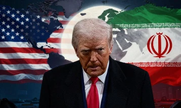 Trump’tan kafa karıştıran İran mesajı: Görüşmeler iyi, donanma yolda