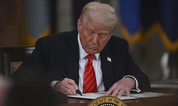 Trump'tan yeni tarife adımı: İthal çip ve yarı iletkenlere yüzde 100 vergi
