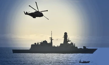 Türk Deniz Kuvvetleri Akdeniz'de gövde gösterisi yapıyor