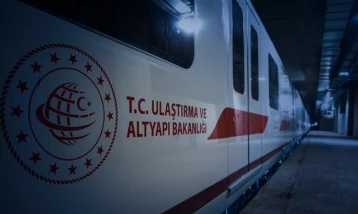 Ulaşımı rahatlatan kent içi raylı sistemlerde kapasite artıyor