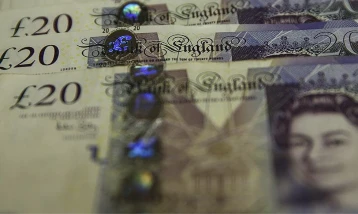 Yüzde 15’lik tarife sterlini zorluyor: İngiltere için yeni risk