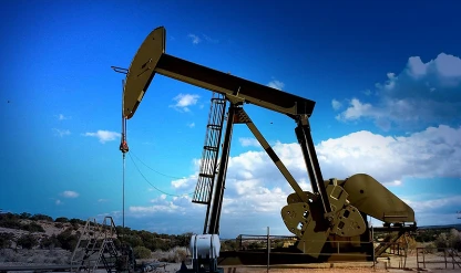 Jeopolitik risk ve endişeler petrolün fiyatını artırdı