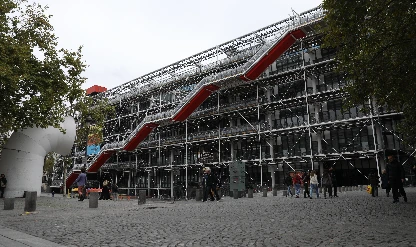 Paris’in simgesi Centre Pompidou 5 yıllığına kapılarını kapattı