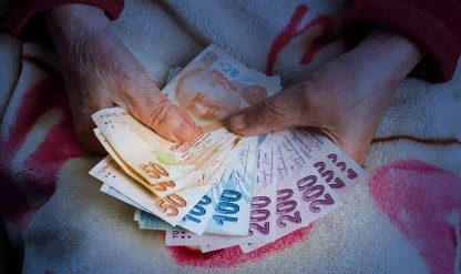 2025 EMEKLİ BAYRAM İKRAMİYESİ: 4000 TL ne zaman hesaba geçecek?