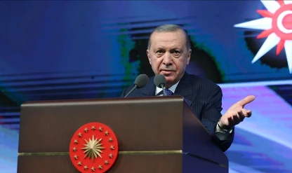 300 metrelik uçak gemisi geliyor