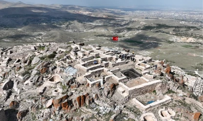 5 bin yıllık Gevele Kalesi turizme kazandırılacak