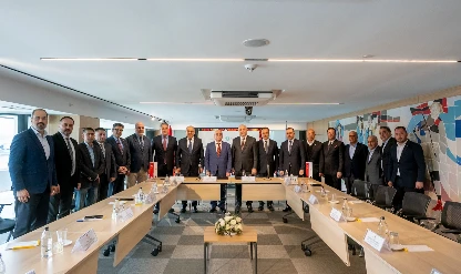 Akademi ile ticaretin kalbi Kapalıçarşı arasında güçlü köprü