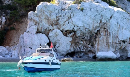 Antalya'daki deniz mağarası fotoğraf tutkunlarının yeni gözdesi oldu