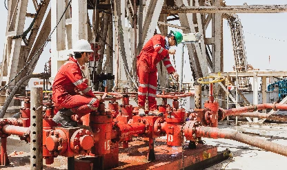 Arz fazlası petrol  fiyatlarını aşağı çekiyor!