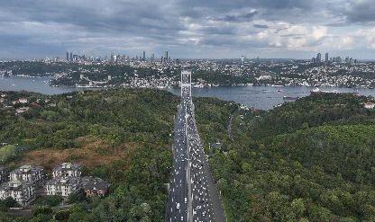 Bayram döneminde otoyol ve köprülerden geçen araç sayısı 12 milyonu aştı