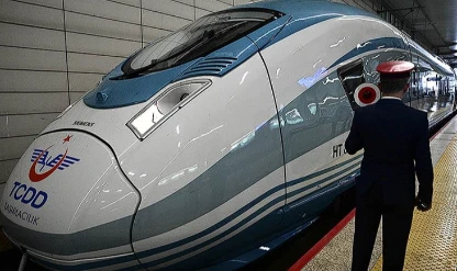 Bayramda tren yolculuğu artacak: YHT hattına ek seferler