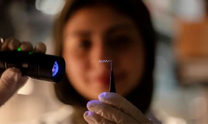 Beyne çok noktadan ilaç verebilen esnek beyin implantı