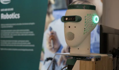 Çevresini çok duyulu, 360 derece algılayacak insansı robot kafası tanıtıldı