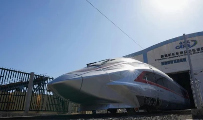 Çin’den dünyanın en hızlı treni CR450: 450 km/s hızla rekor kırdı