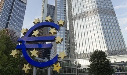 Euro Bölgesi’nde daralma sinyali: Hizmet sektörü zayıfladı
